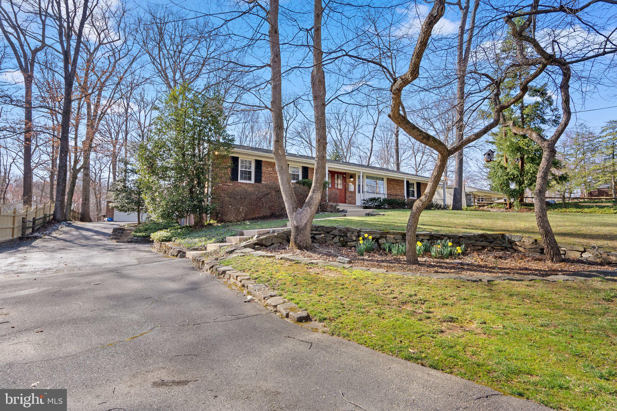 OAK SPRINGS - Residential