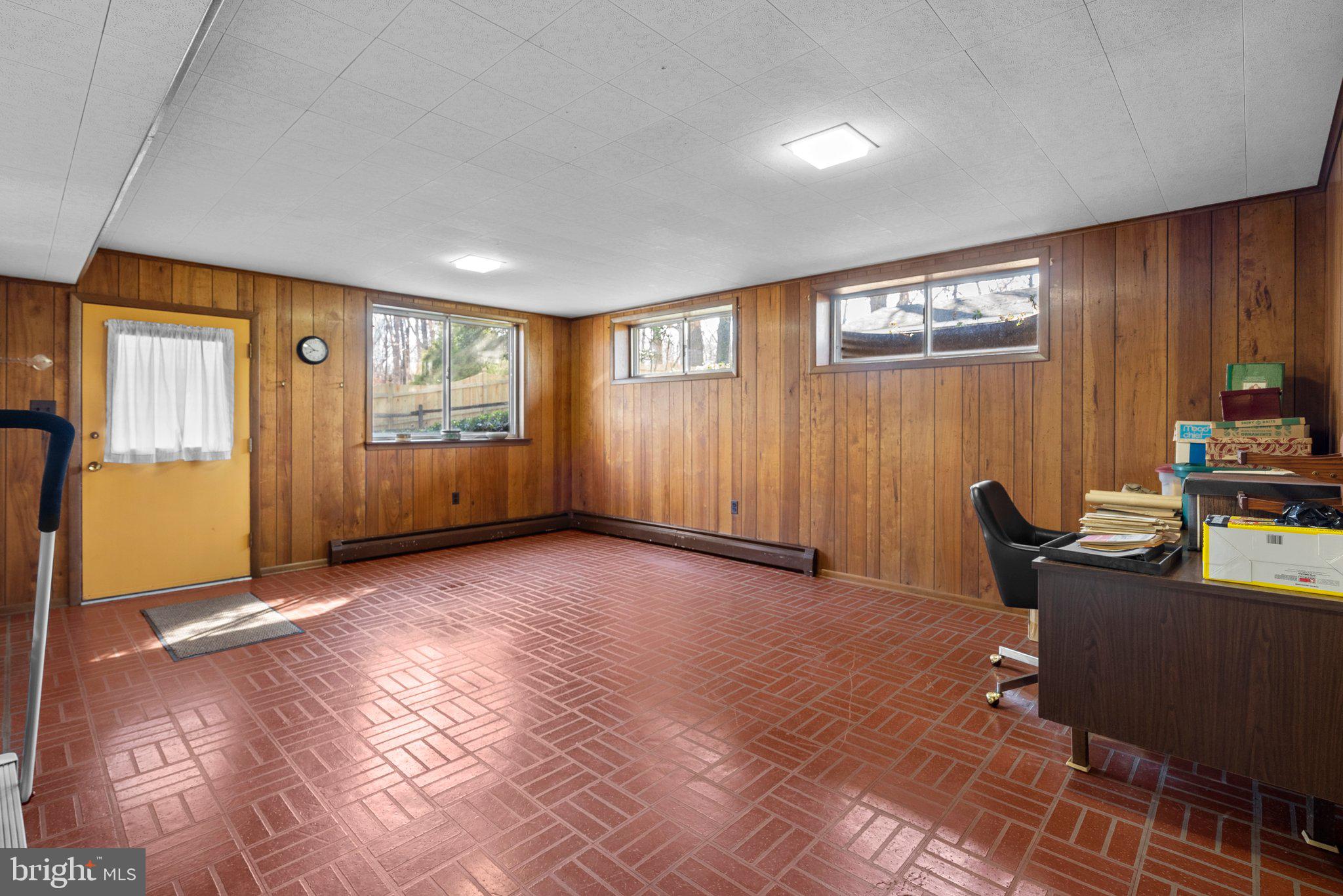 OAK SPRINGS - Residential