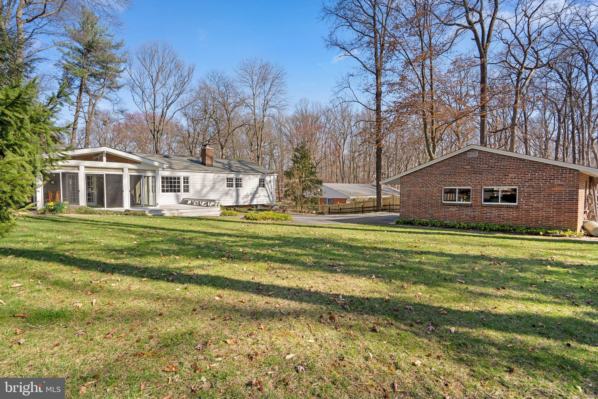 OAK SPRINGS - Residential