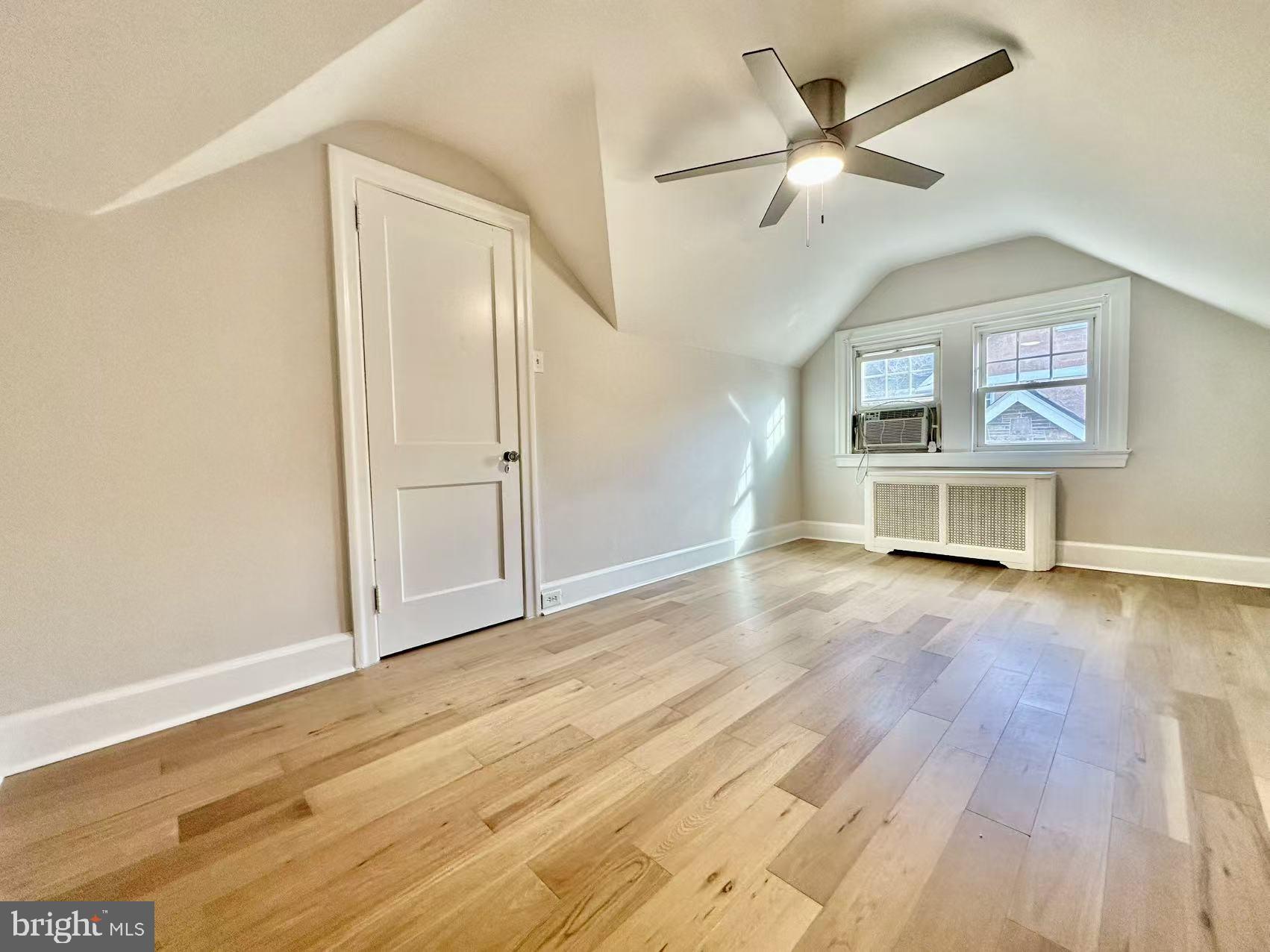 COLLEGE PARK - Residential