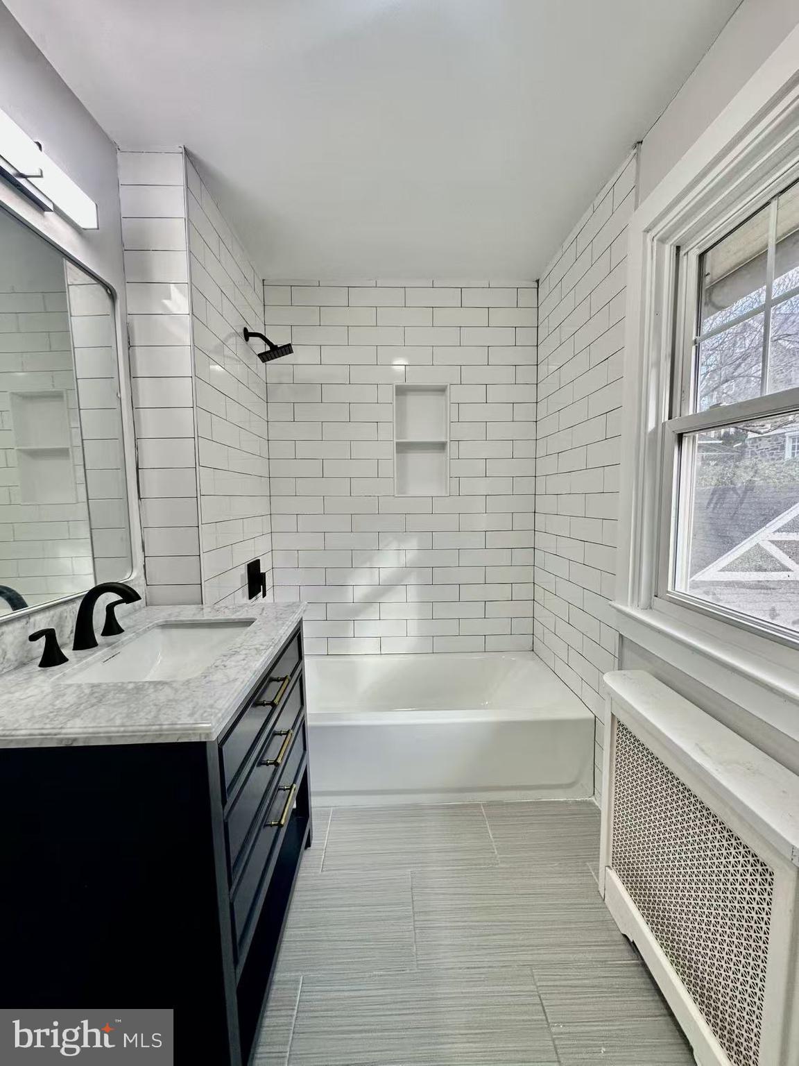 COLLEGE PARK - Residential