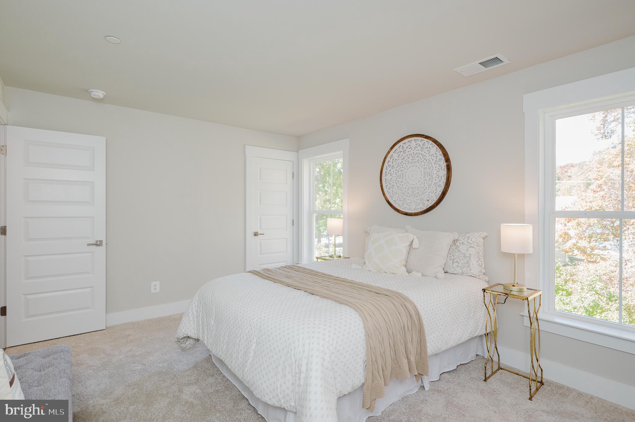 WATERS EDGE - Residential