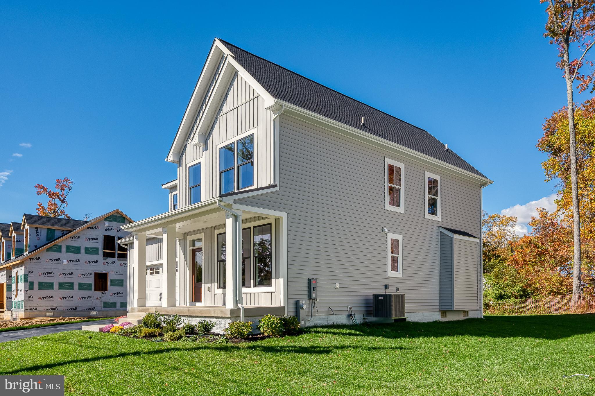 WATERS EDGE - Residential