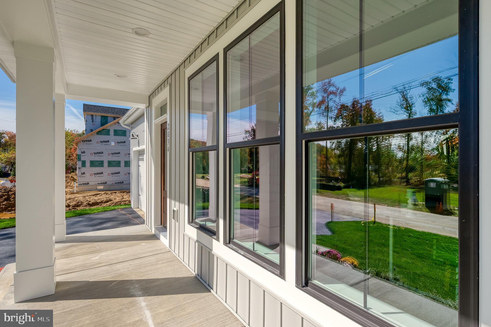 WATERS EDGE - Residential