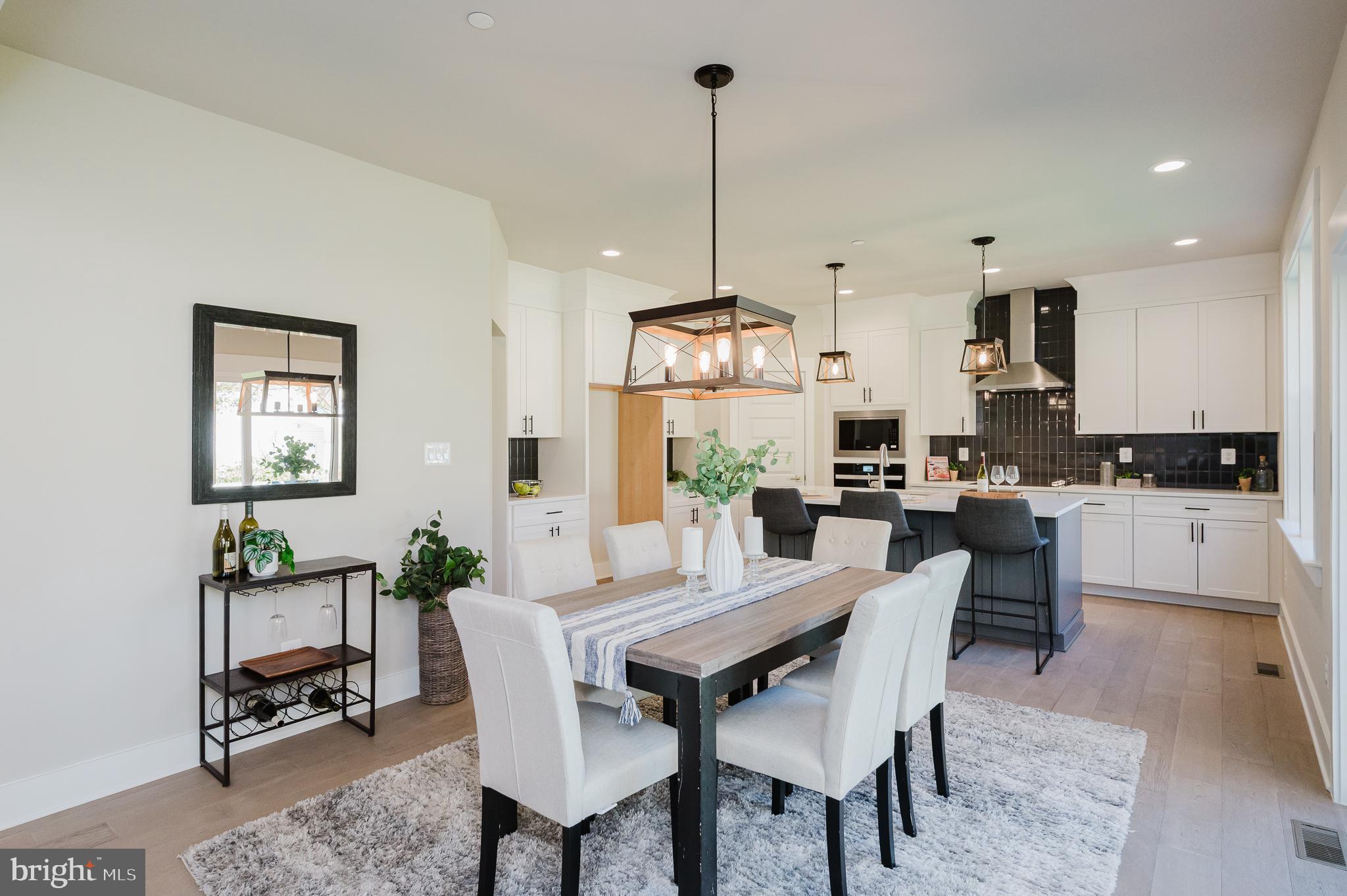 WATERS EDGE - Residential