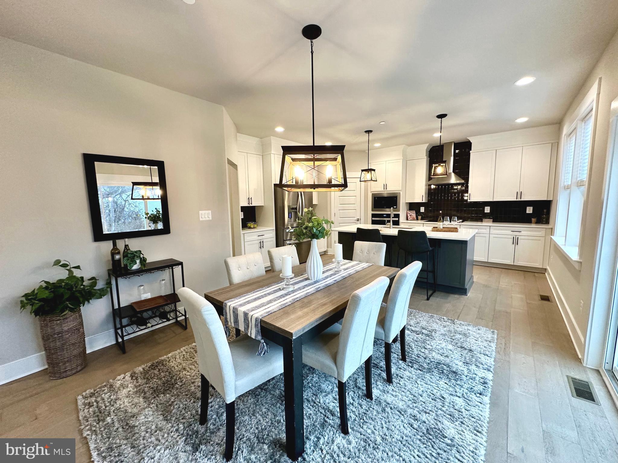 WATERS EDGE - Residential