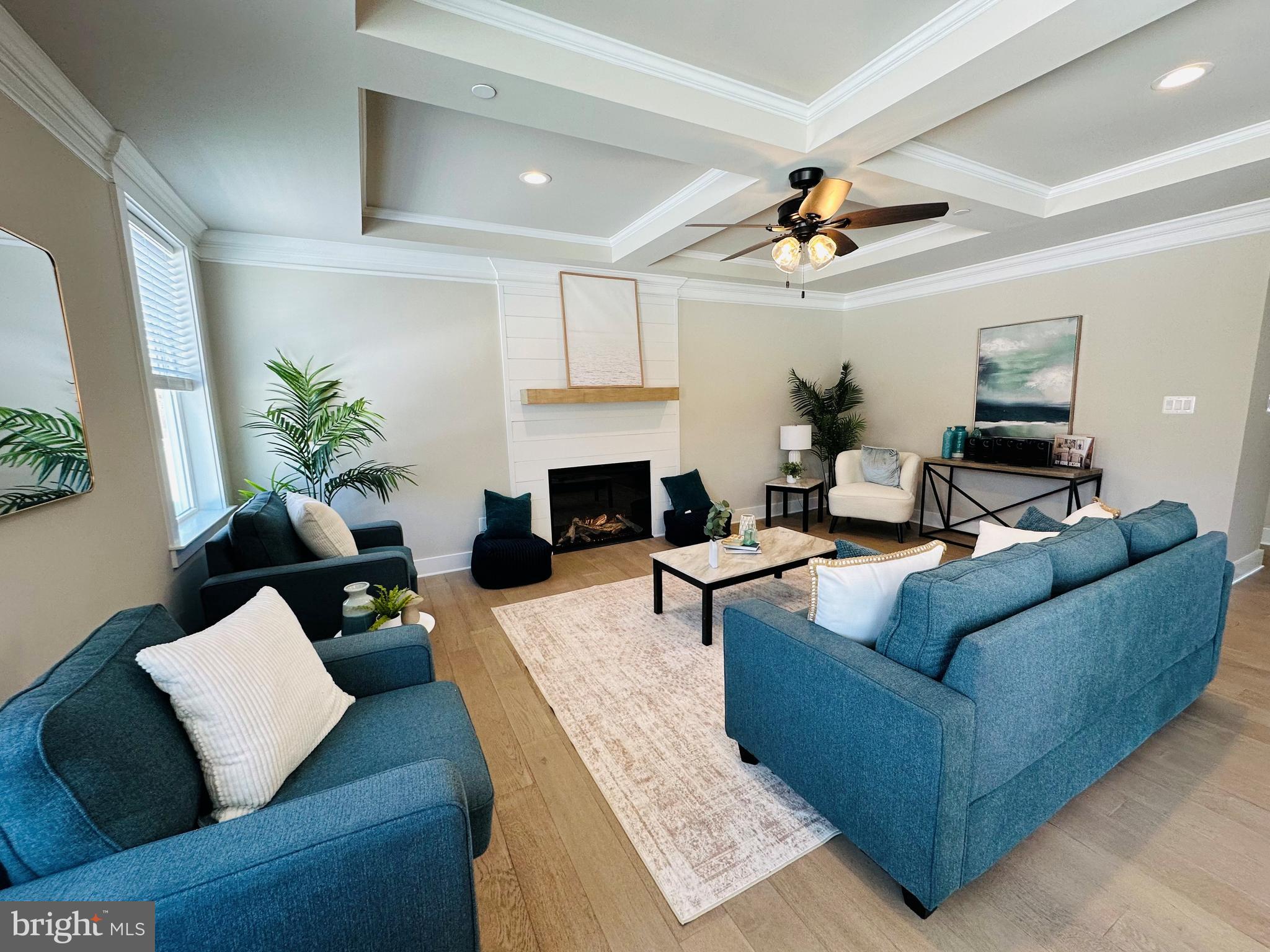 WATERS EDGE - Residential