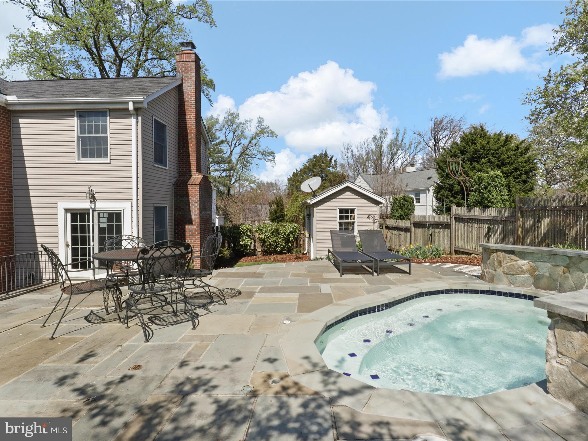 DOMINION HILLS - Residential