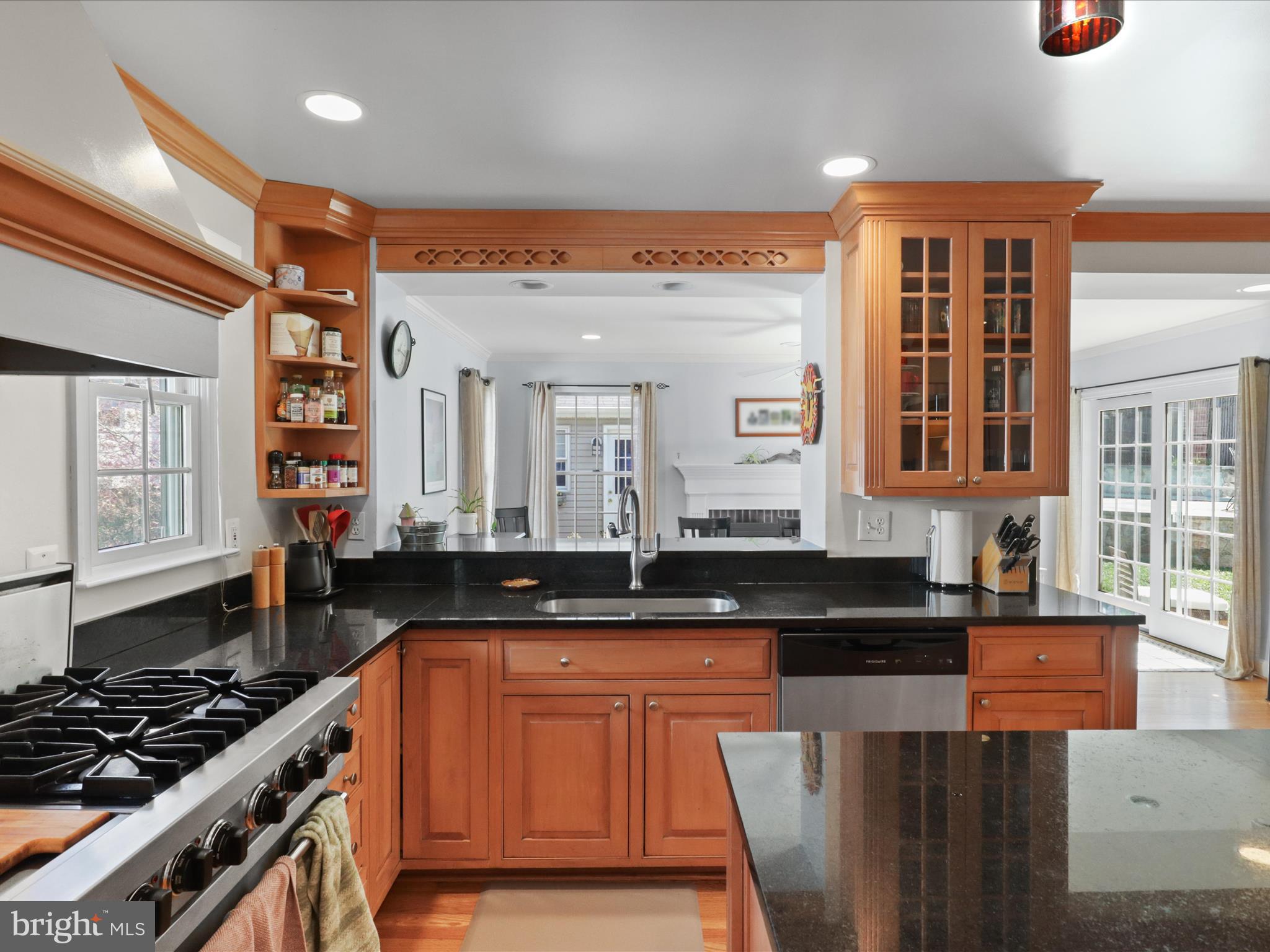 DOMINION HILLS - Residential