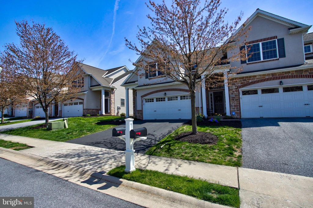 Photo of 123 BANEBERRY LN, LITITZ, PA 17543 (MLS # PALA2032454)