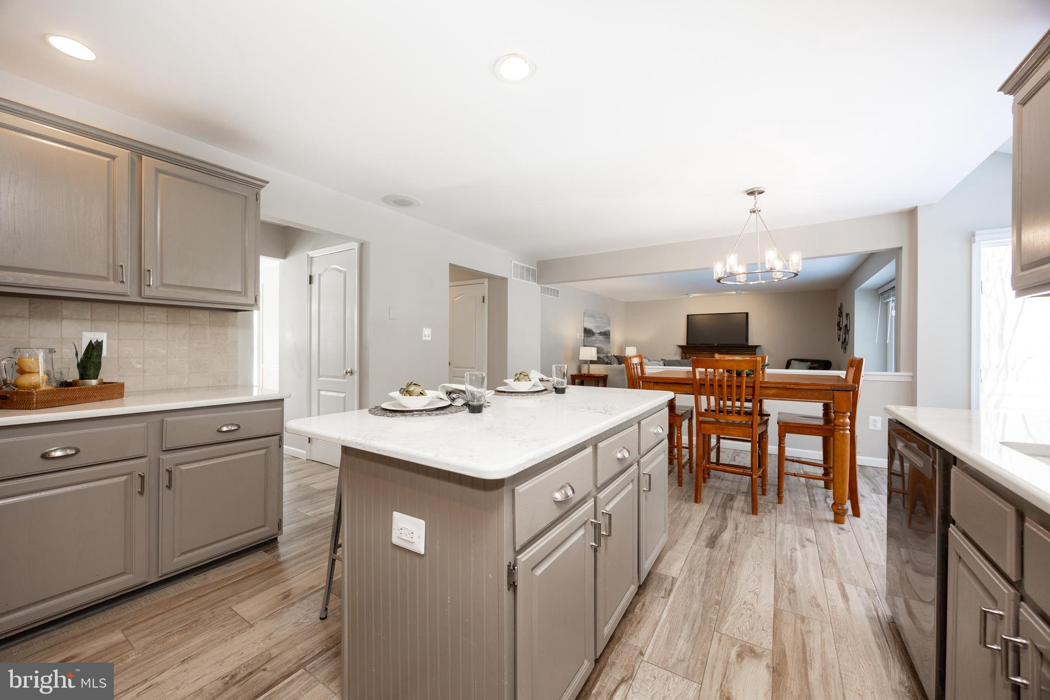 YARDLEY CREST - Residential