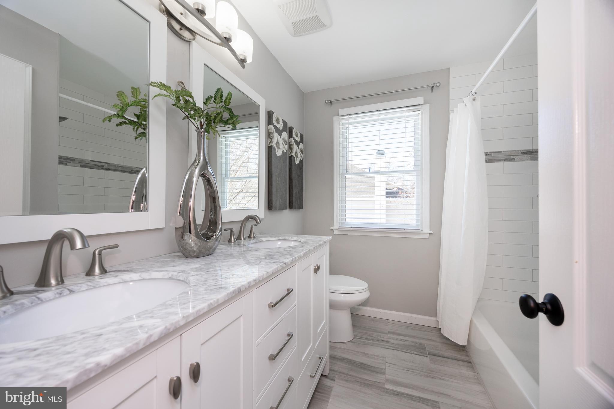 YARDLEY CREST - Residential