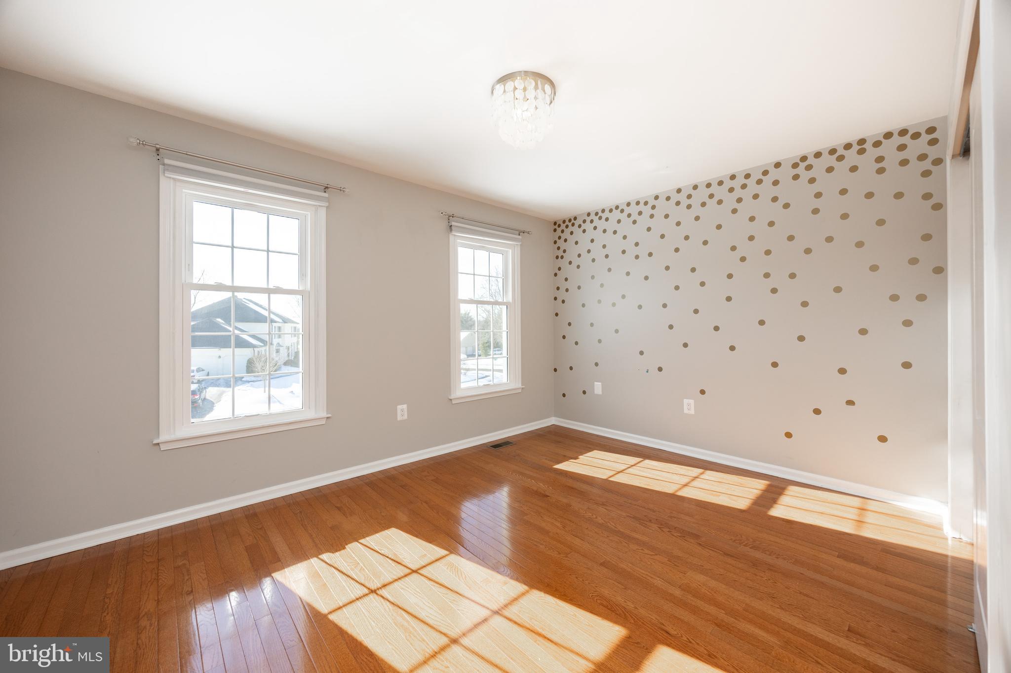 YARDLEY CREST - Residential