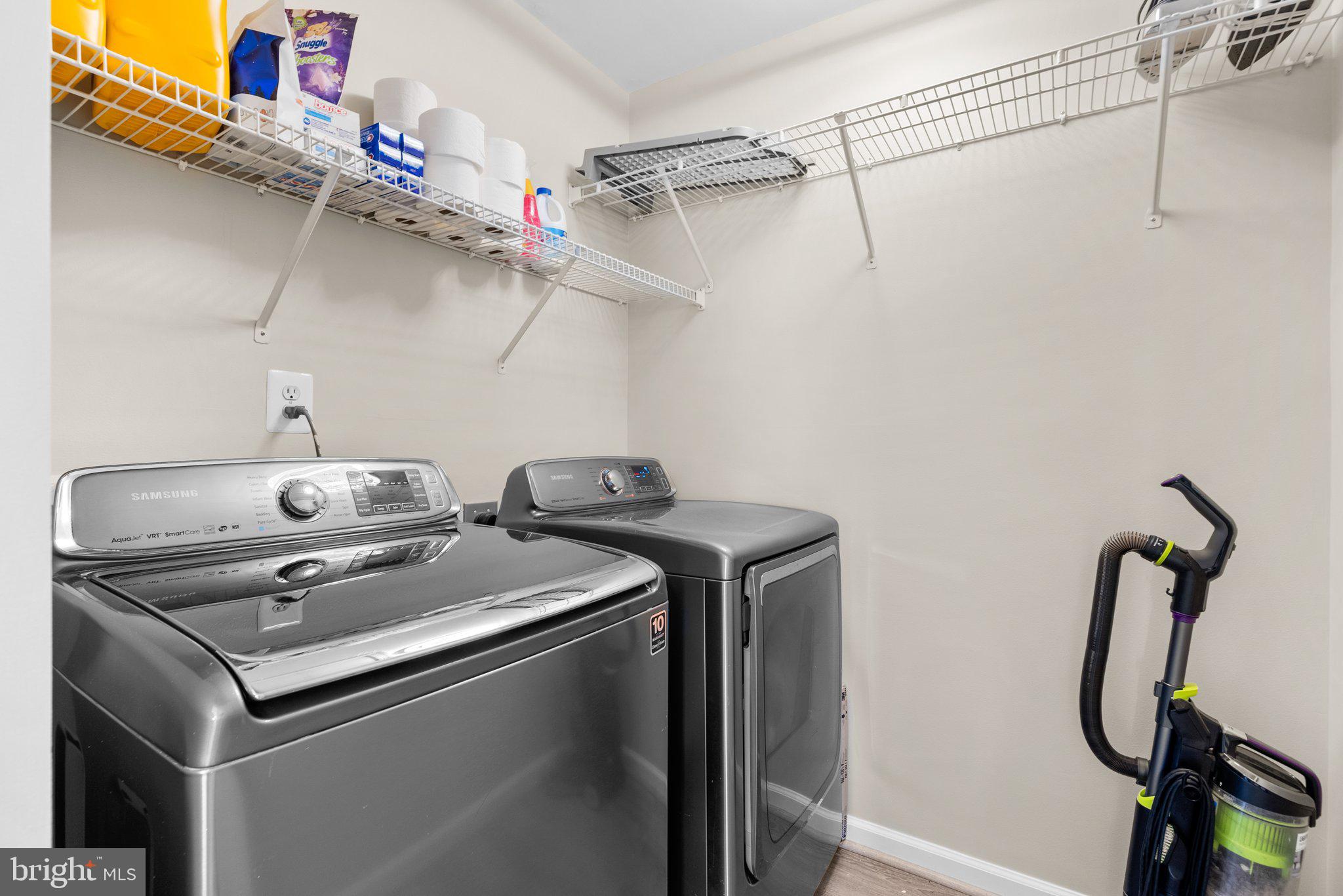 BLUE SPRING FARM - Residential