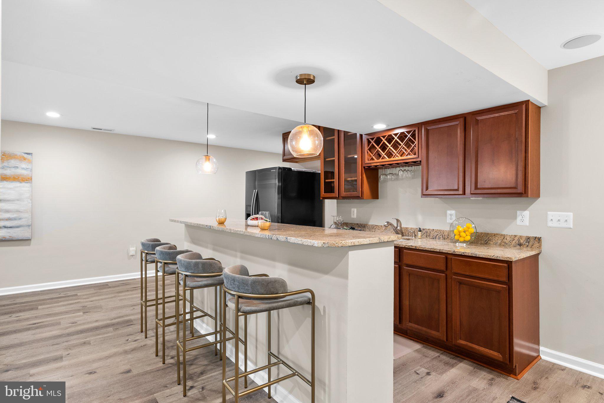 BLUE SPRING FARM - Residential