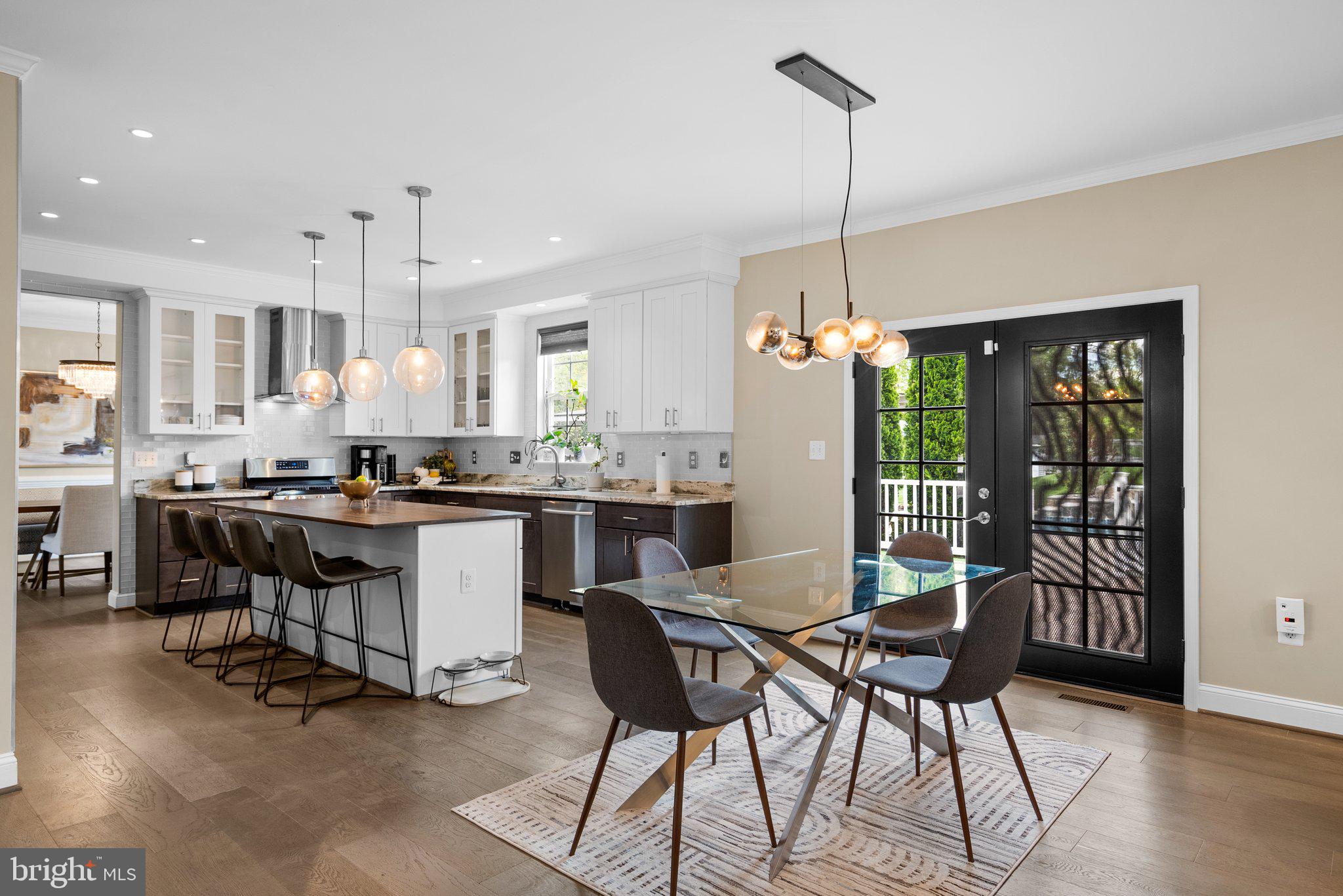 BLUE SPRING FARM - Residential