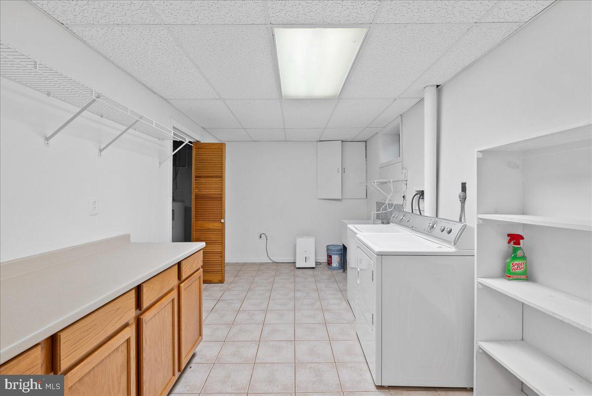 COLESVILLE OUTSIDE - Residential Lease