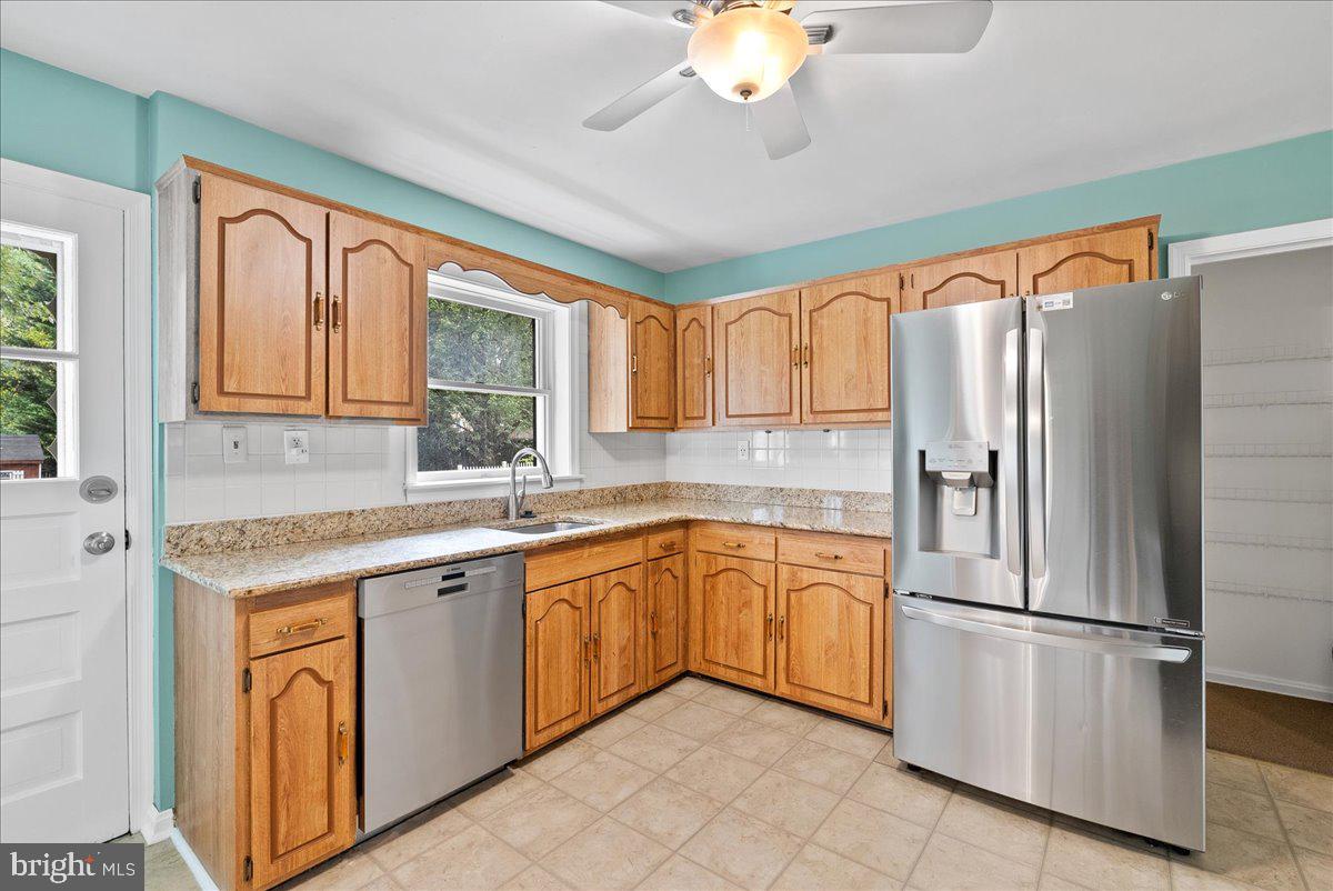 COLESVILLE OUTSIDE - Residential Lease