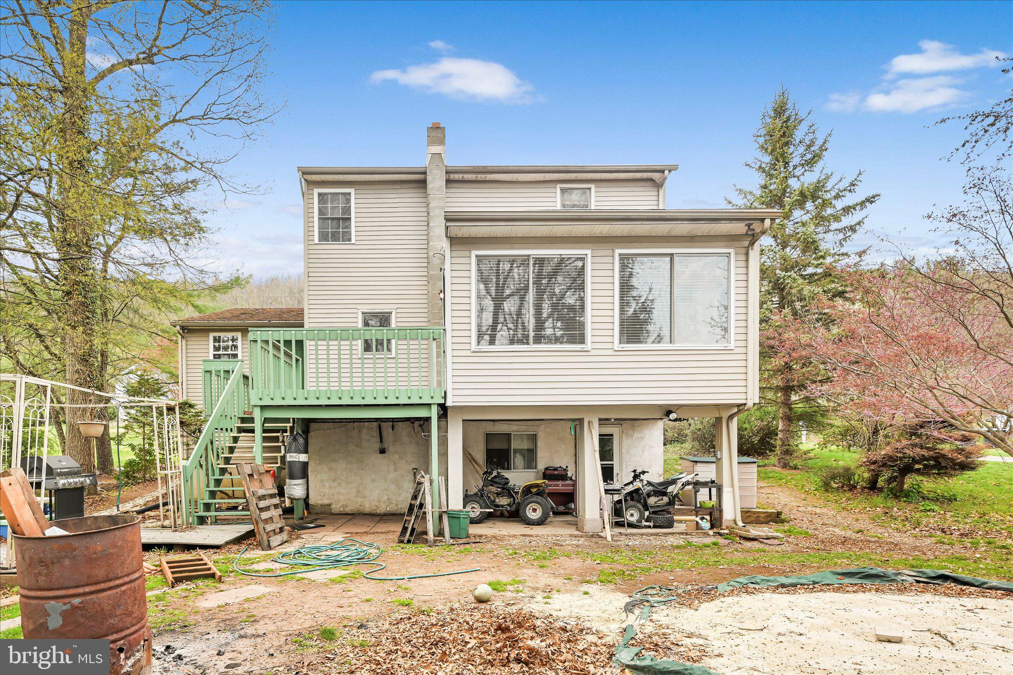 HILLSIDE - Residential