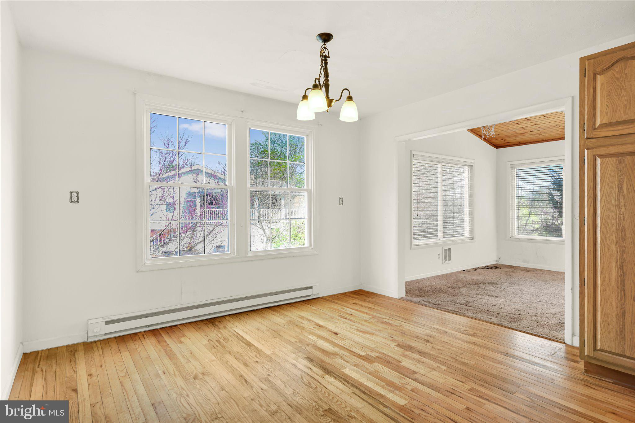 HILLSIDE - Residential