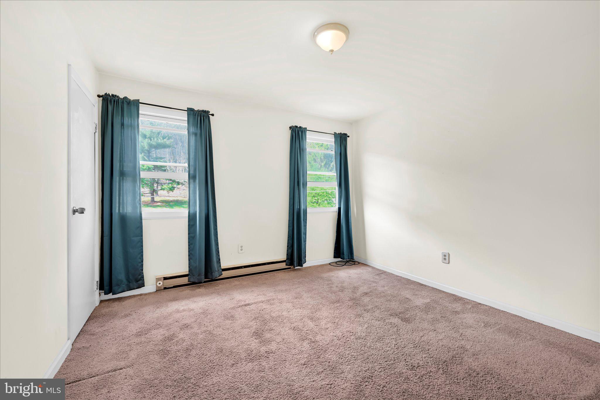 HILLSIDE - Residential