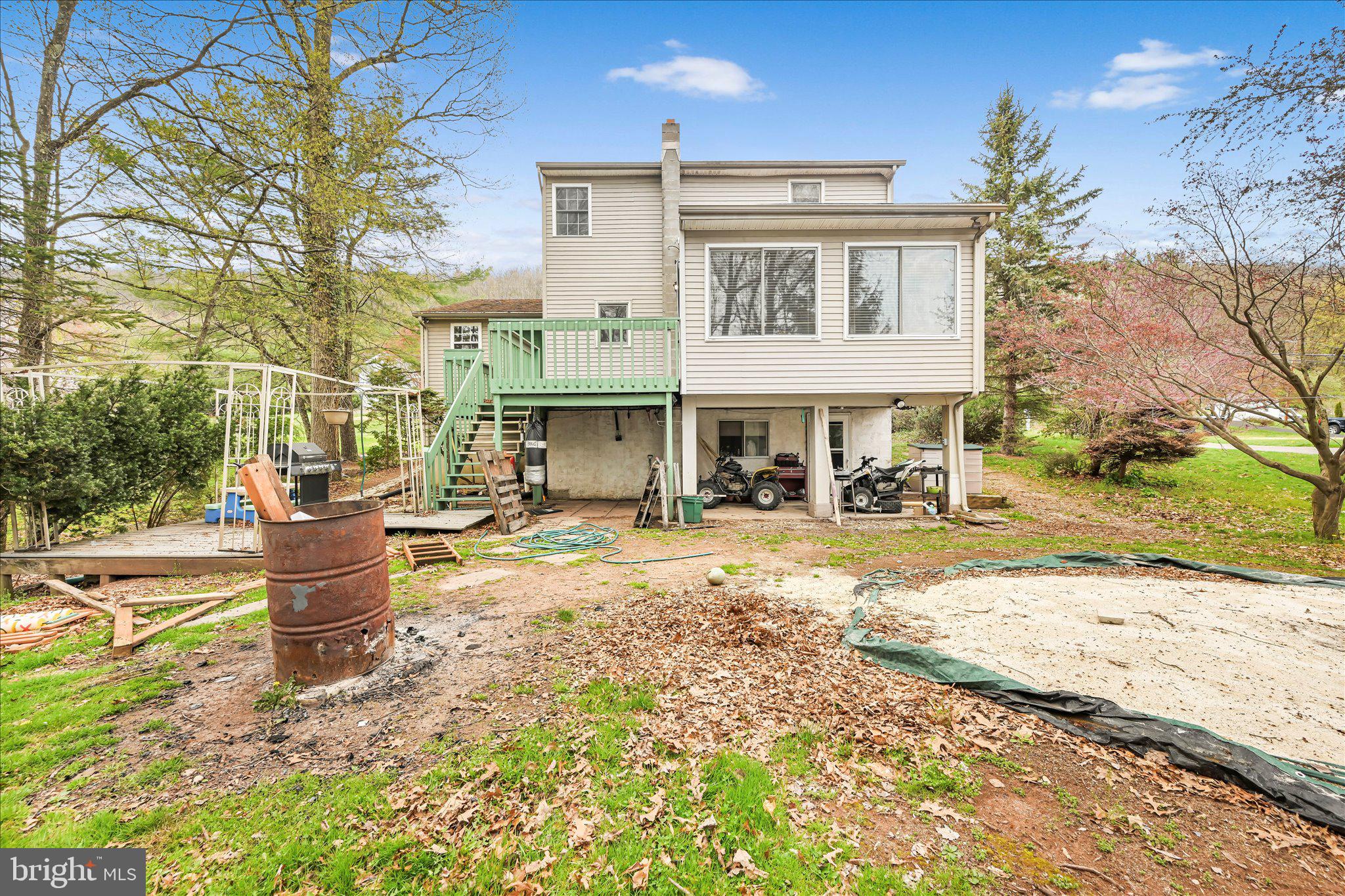 HILLSIDE - Residential