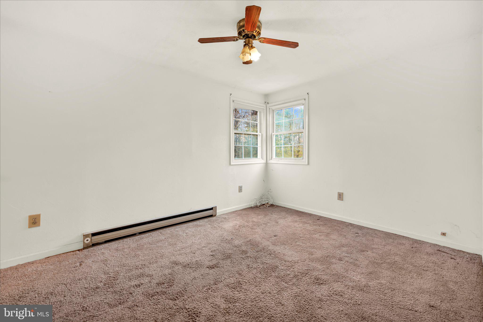 HILLSIDE - Residential