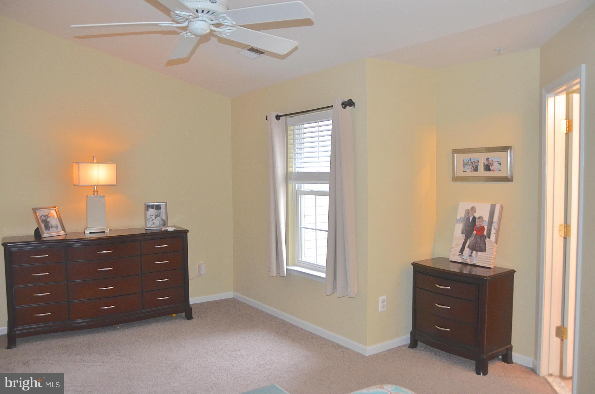 RIVER OAKS - Residential