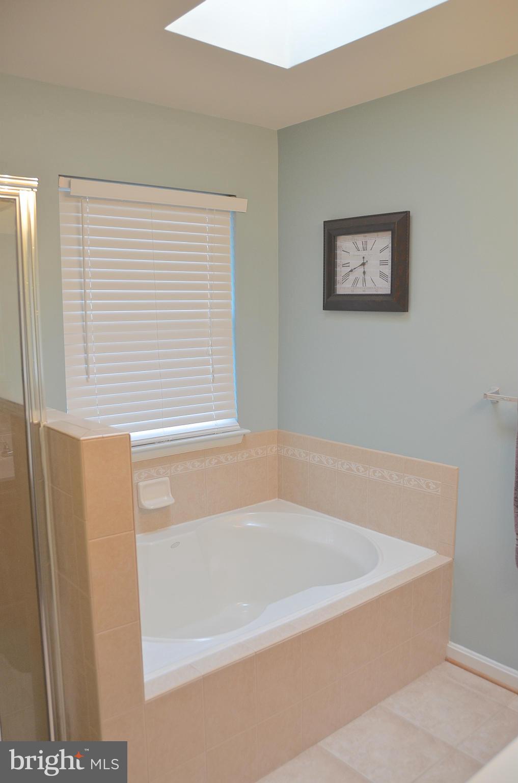 RIVER OAKS - Residential