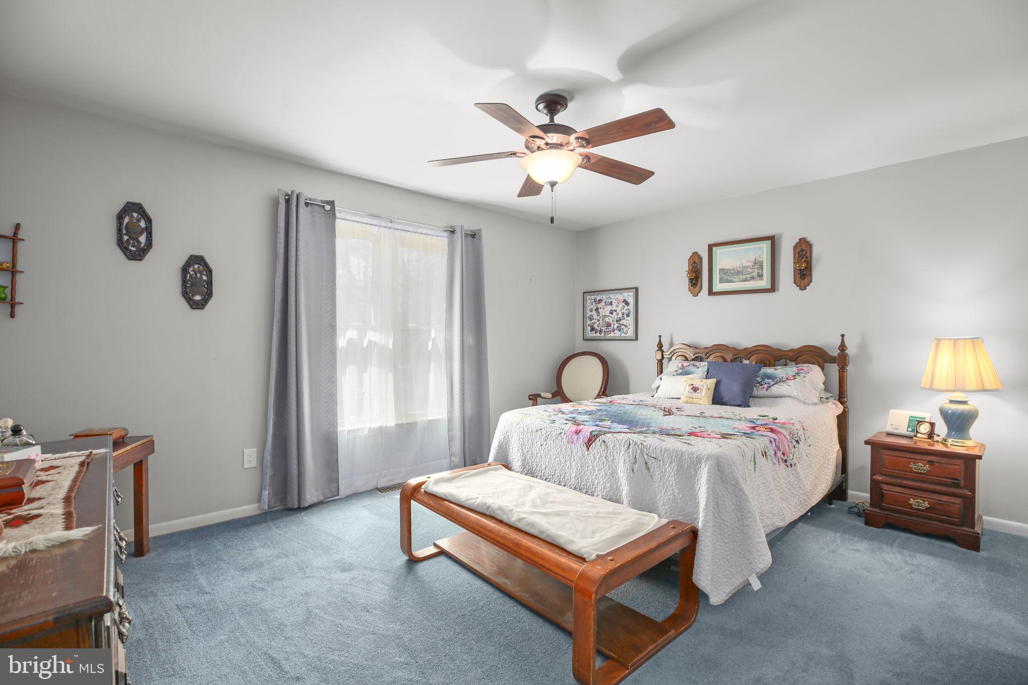 LAKE CAROLINE - Residential