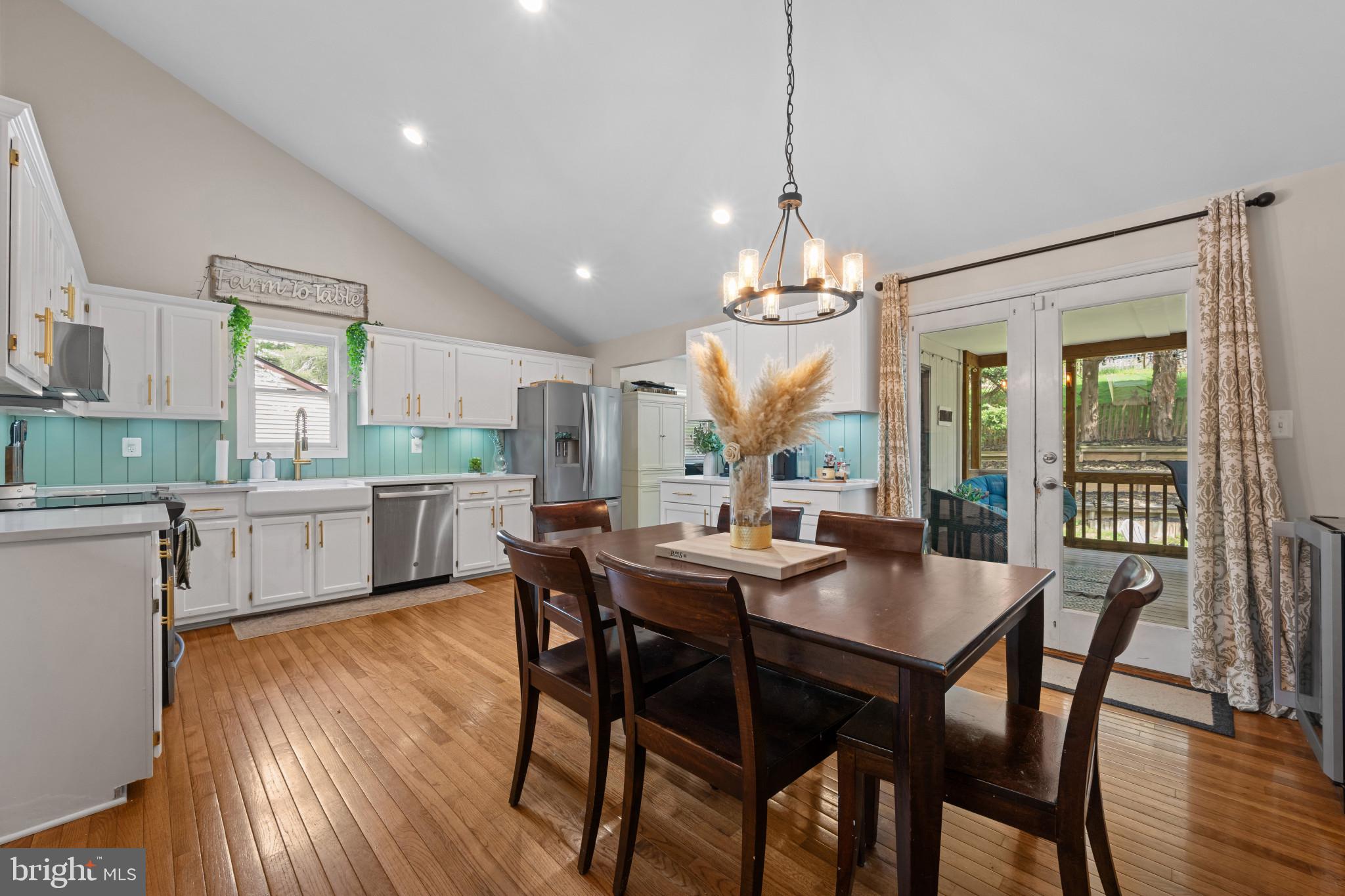 CLIPPER HILL ESTATES - Residential