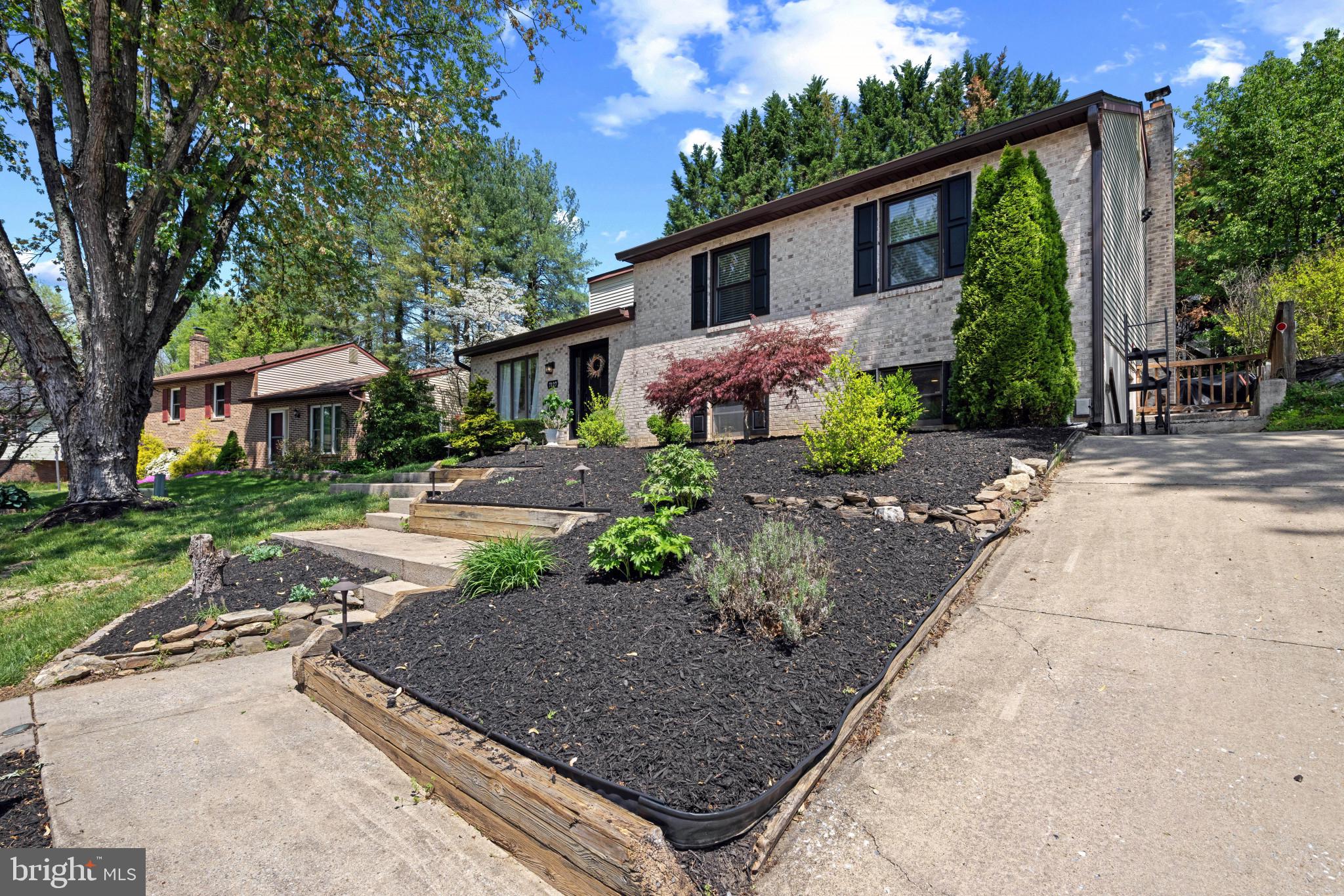 CLIPPER HILL ESTATES - Residential