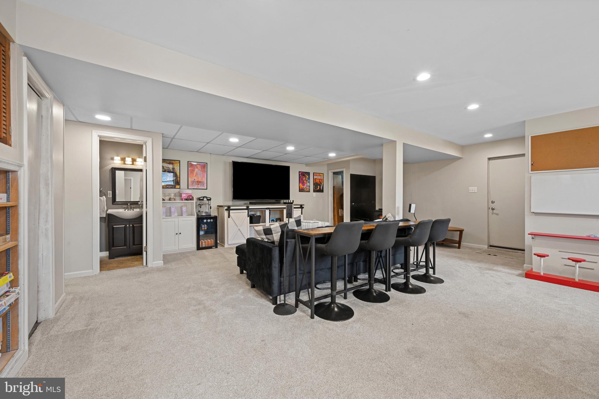 CLIPPER HILL ESTATES - Residential