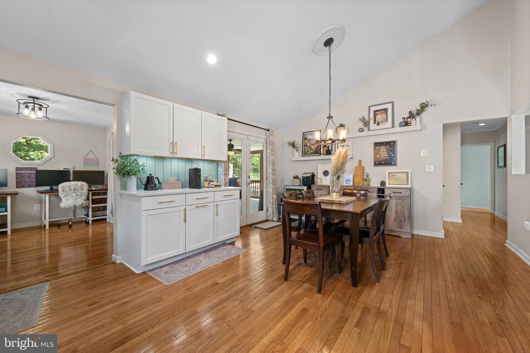 CLIPPER HILL ESTATES - Residential