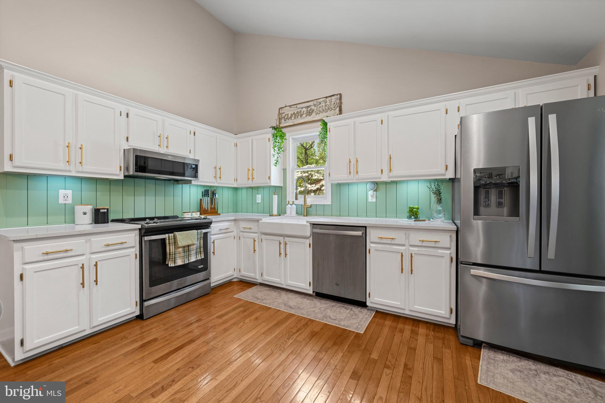 CLIPPER HILL ESTATES - Residential