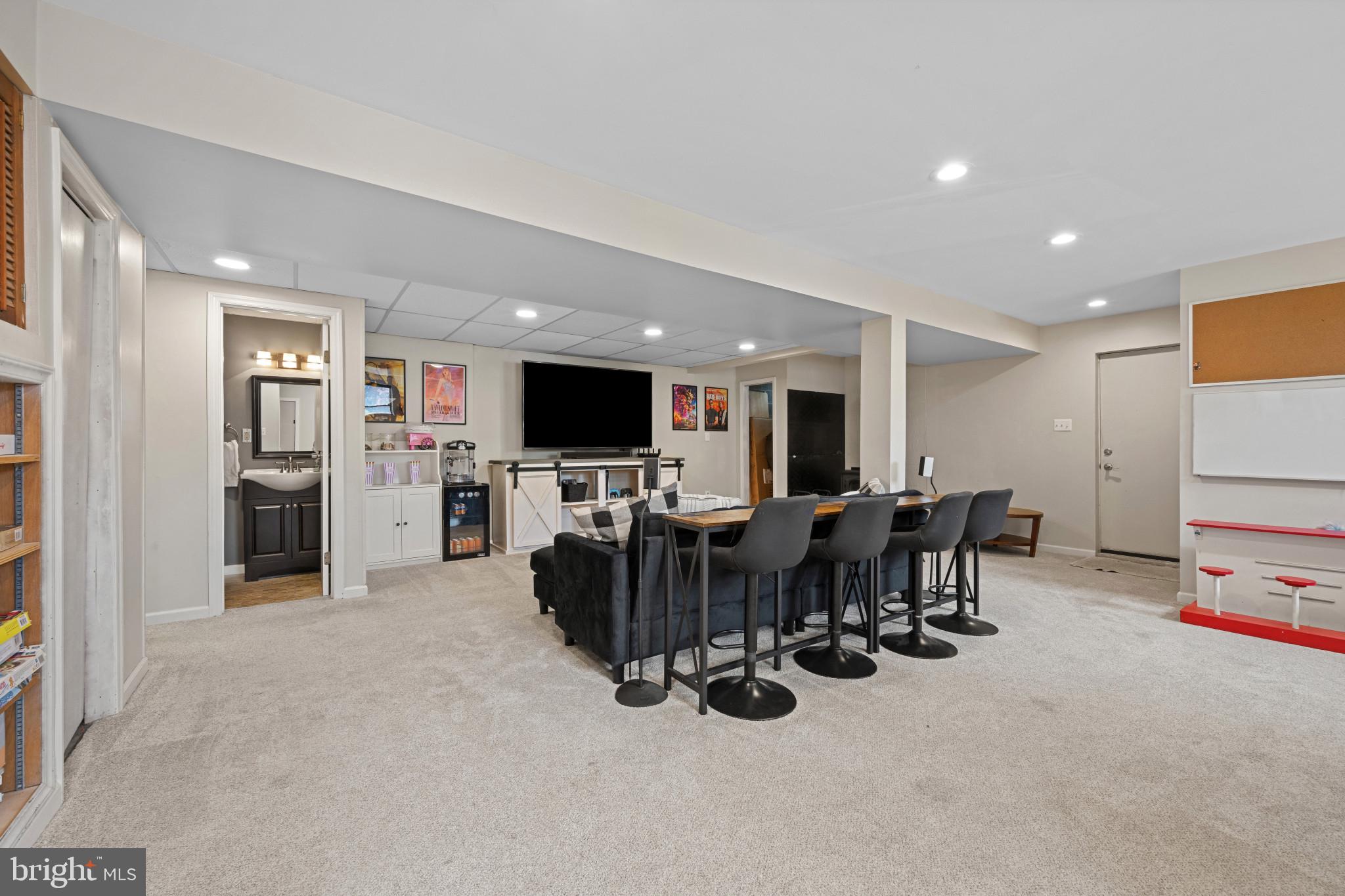 CLIPPER HILL ESTATES - Residential