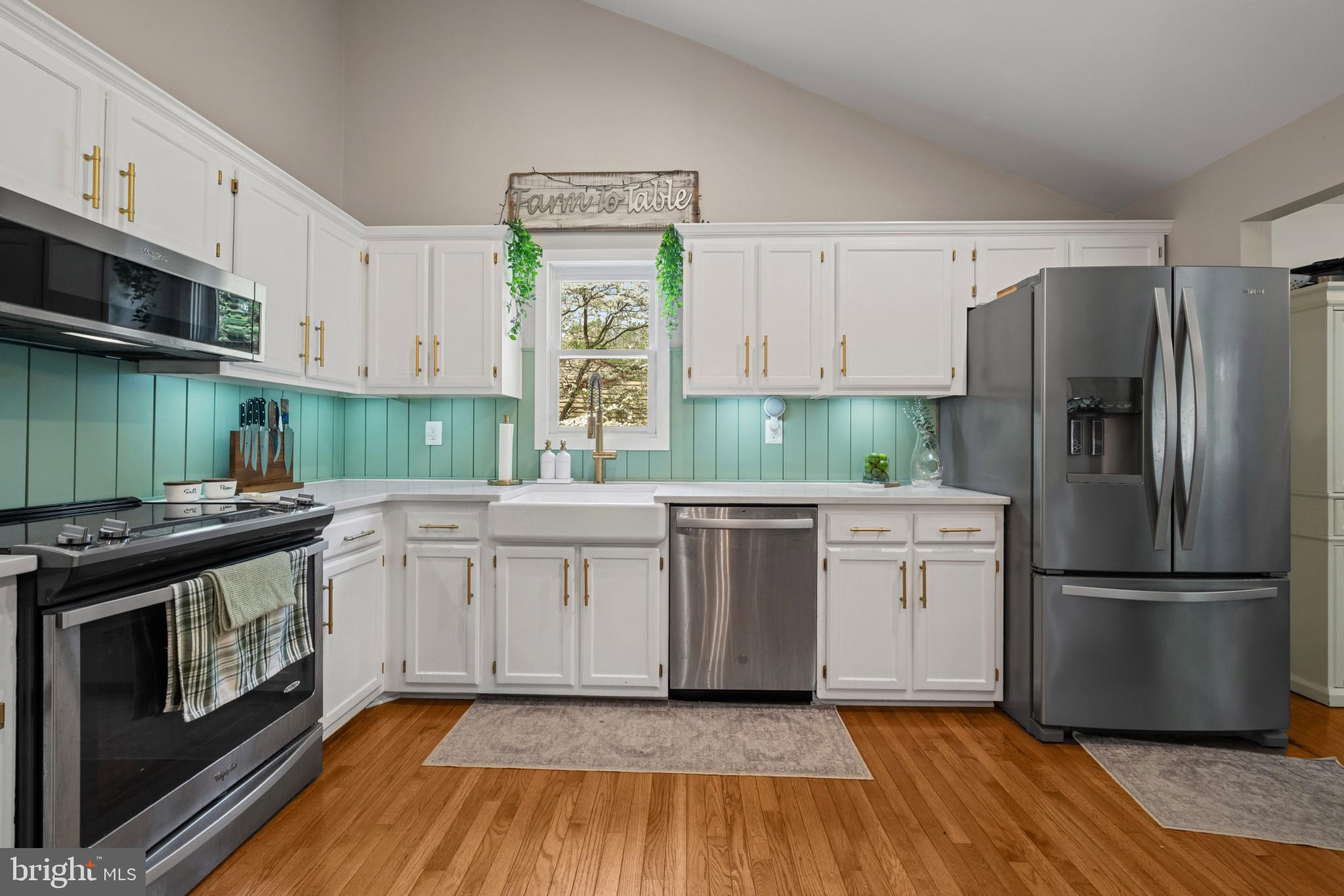 CLIPPER HILL ESTATES - Residential