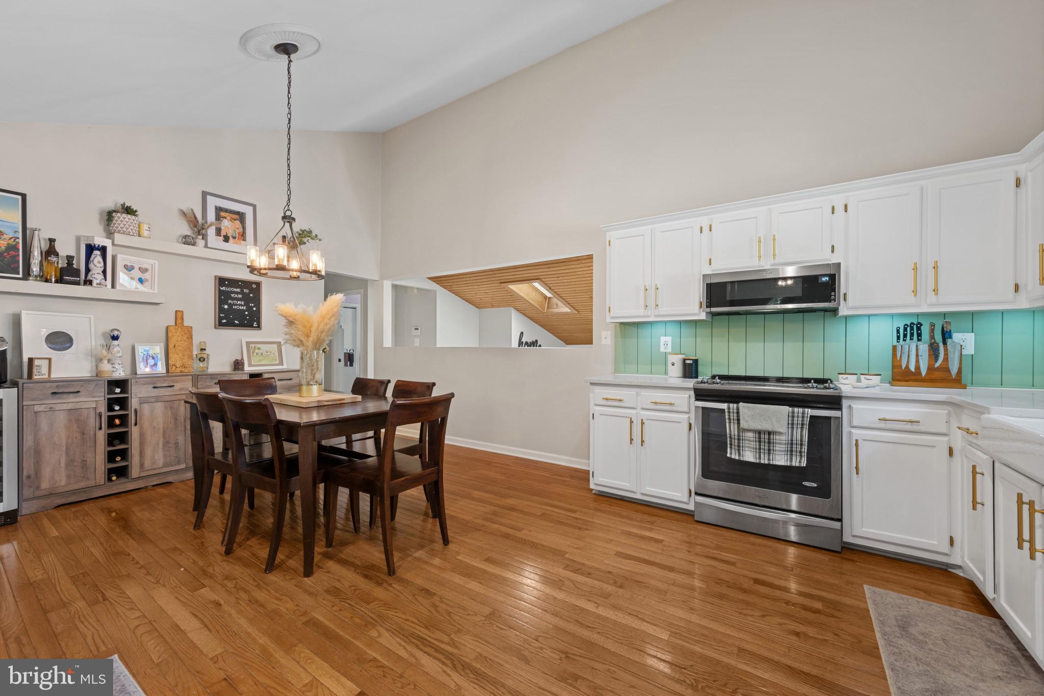 CLIPPER HILL ESTATES - Residential