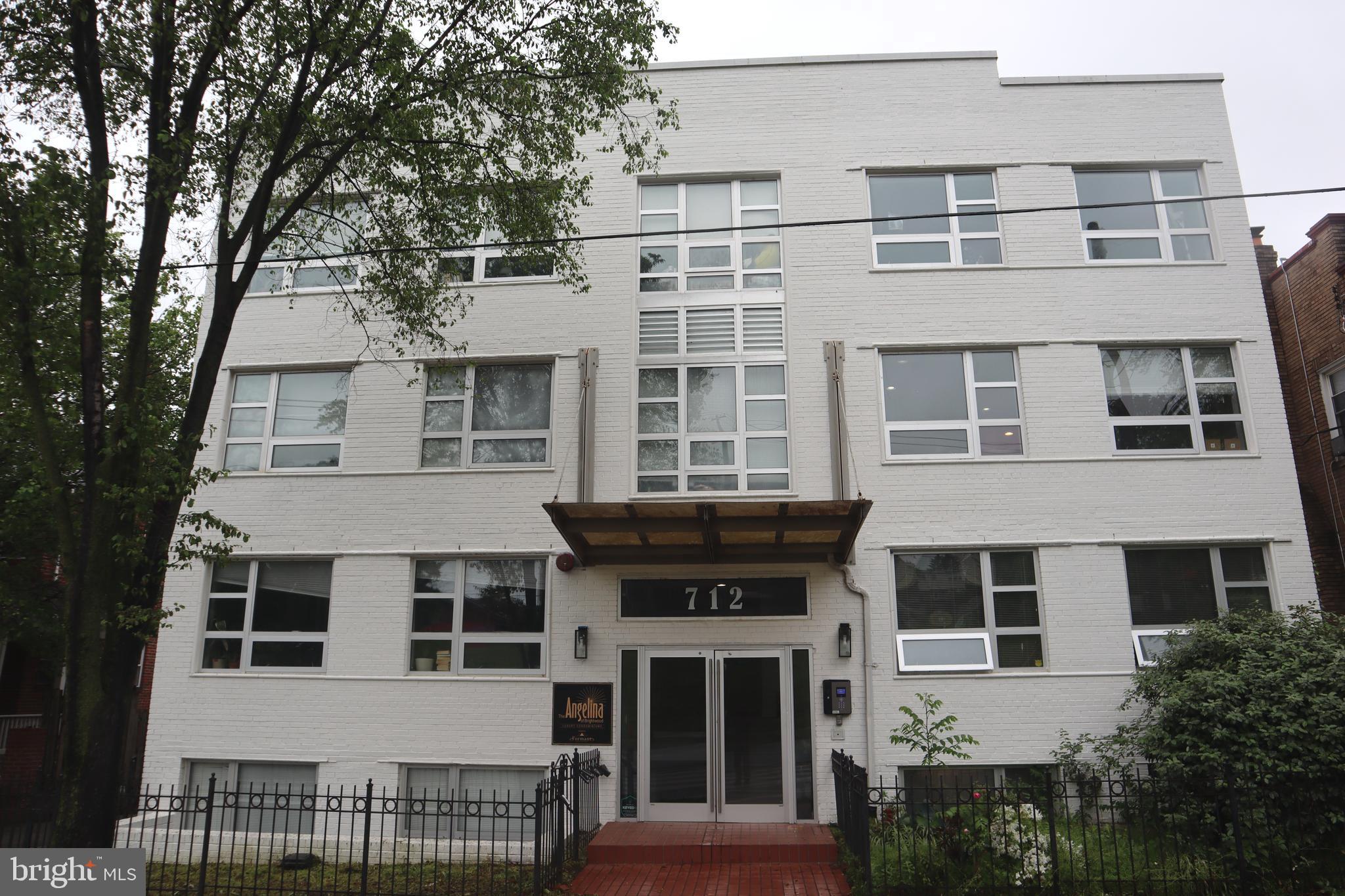 712 MARIETTA PLACE NW 104