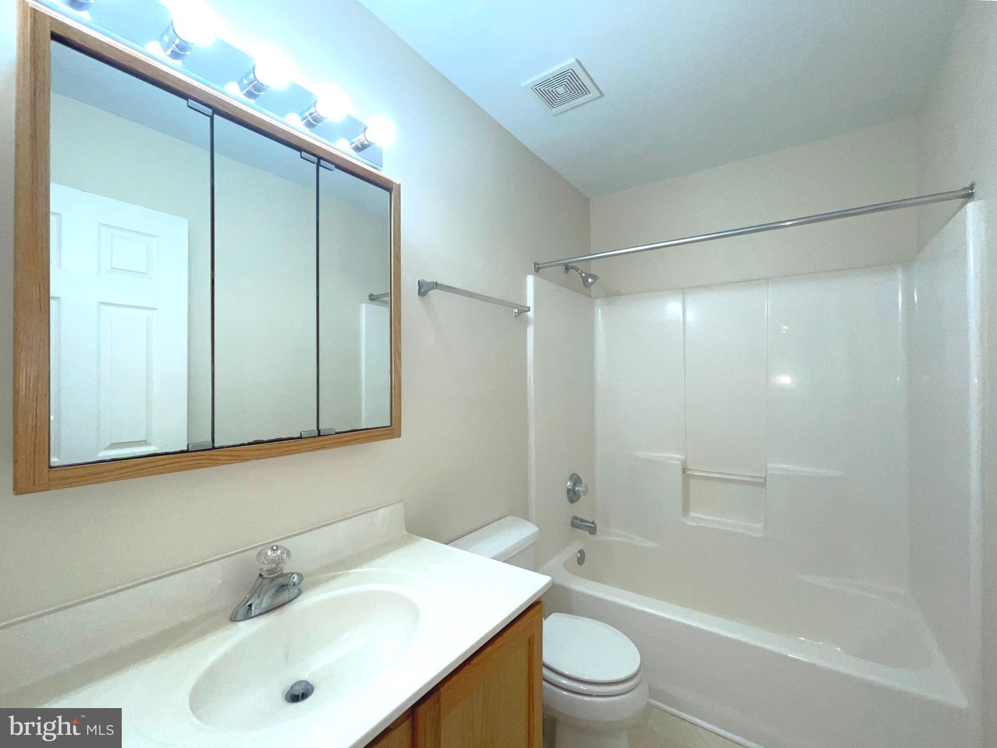 SCARBOROUGH FAIRE - Residential Lease