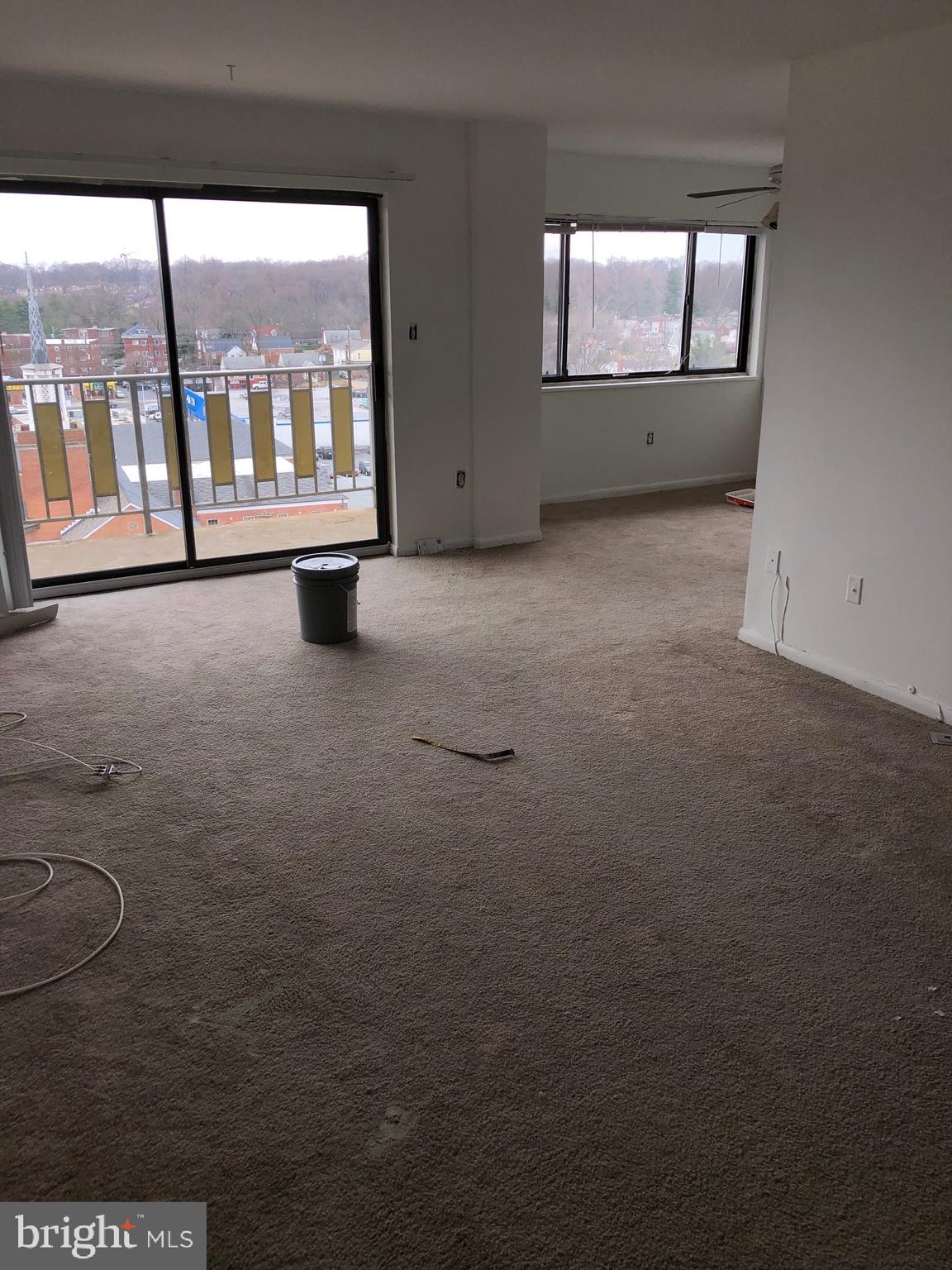 PINEWAY TOWERS - Residential