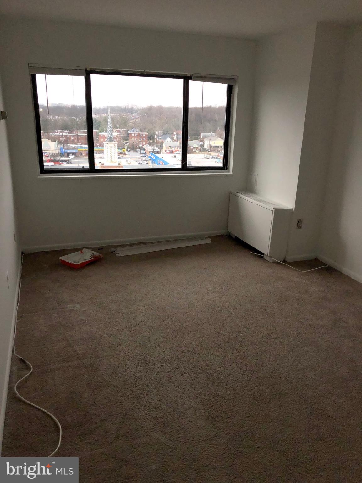 PINEWAY TOWERS - Residential