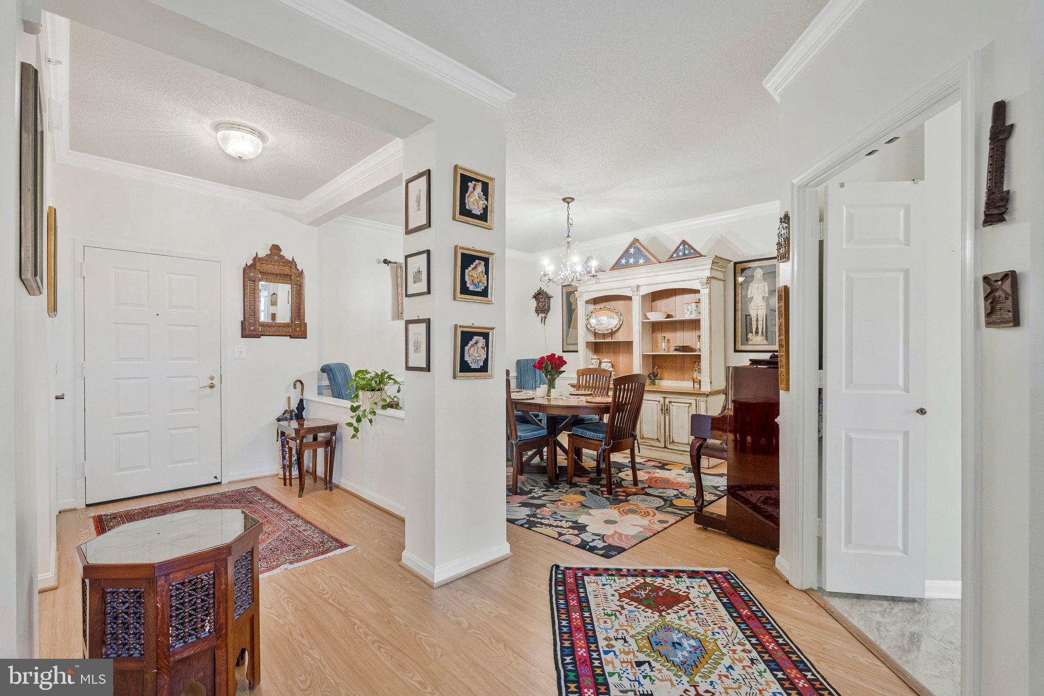 LANSDOWNE WOODS - Residential