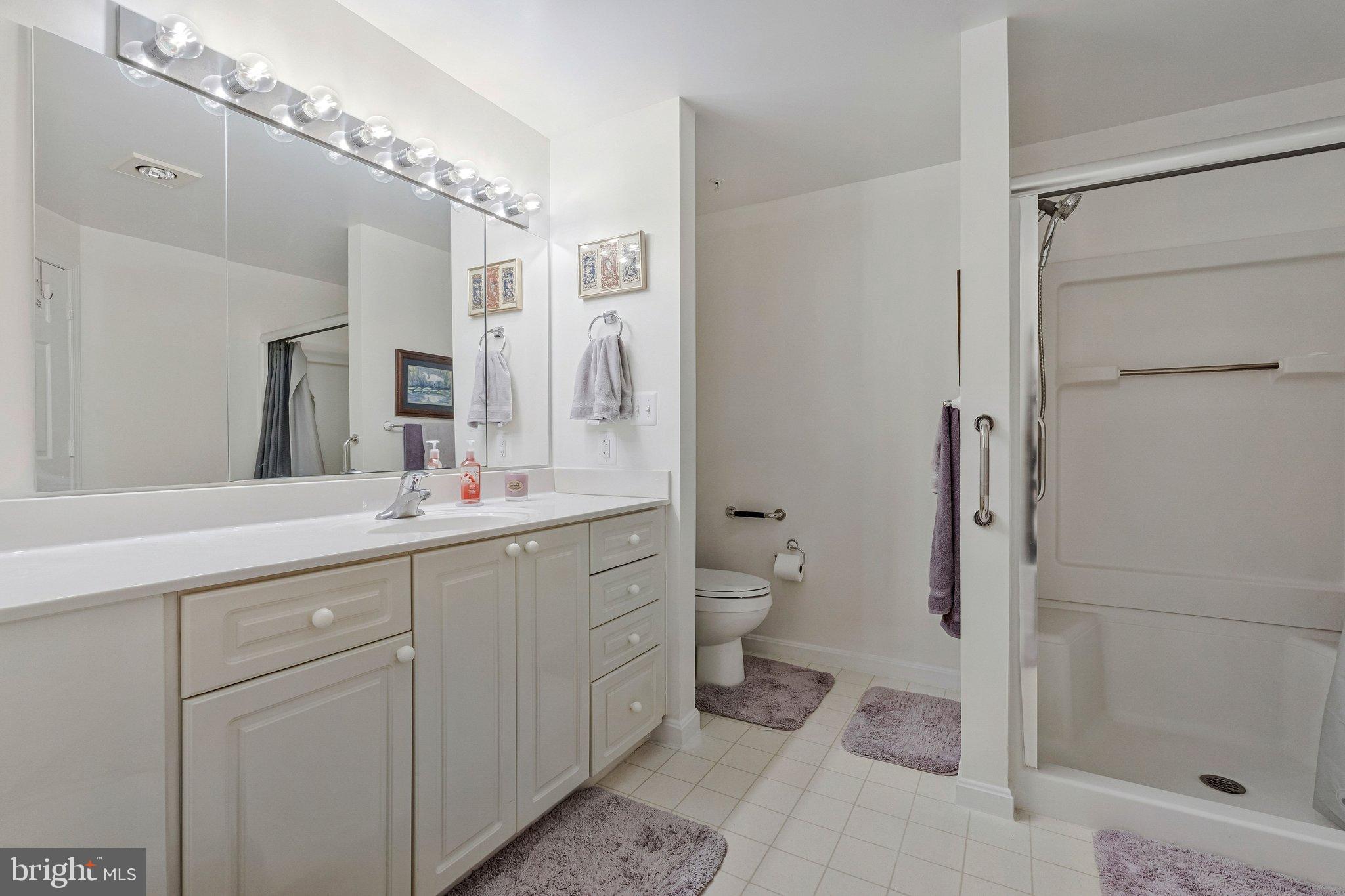 LANSDOWNE WOODS - Residential