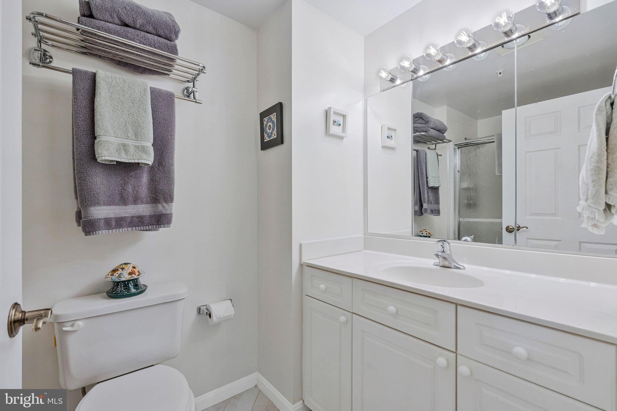 LANSDOWNE WOODS - Residential