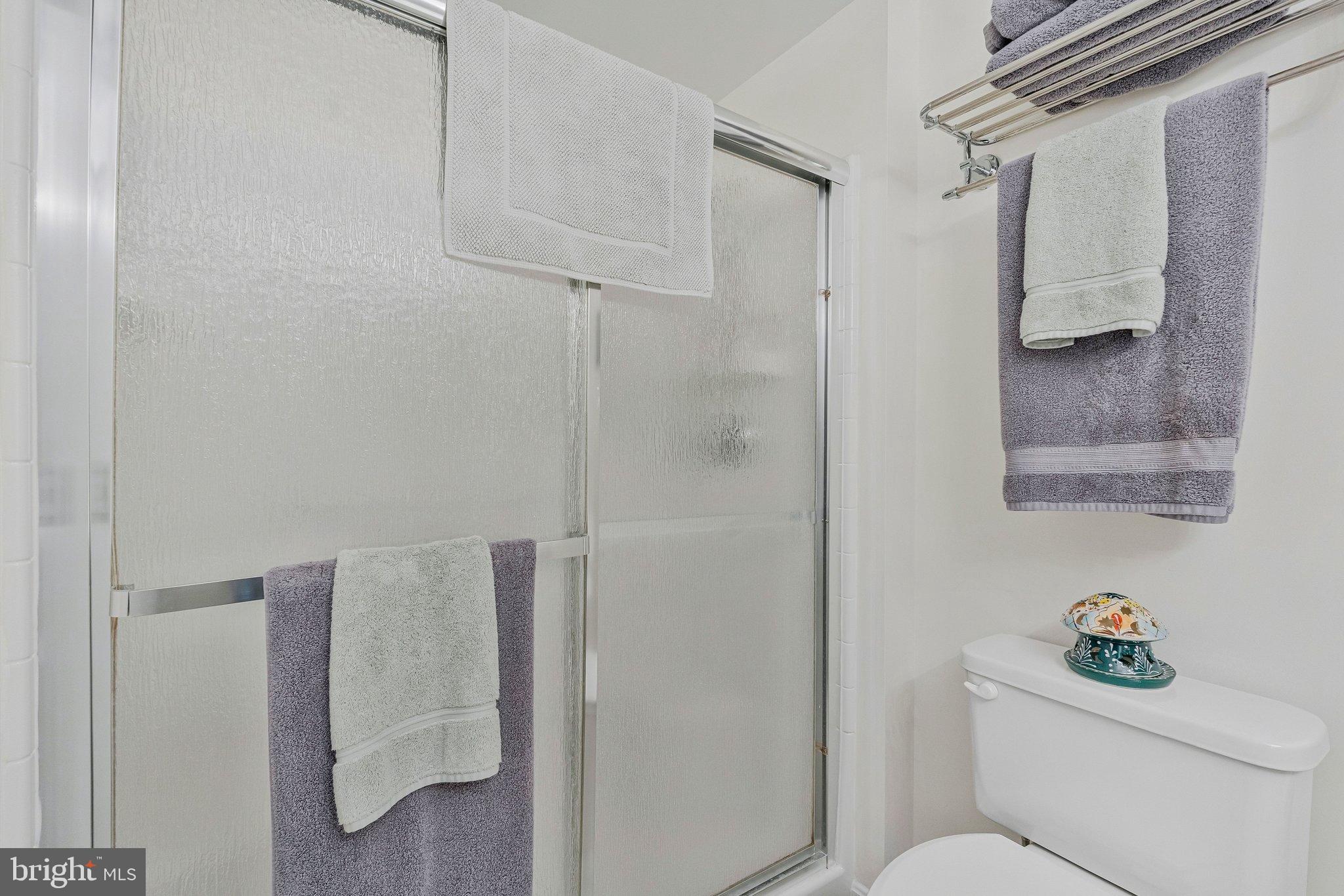 LANSDOWNE WOODS - Residential