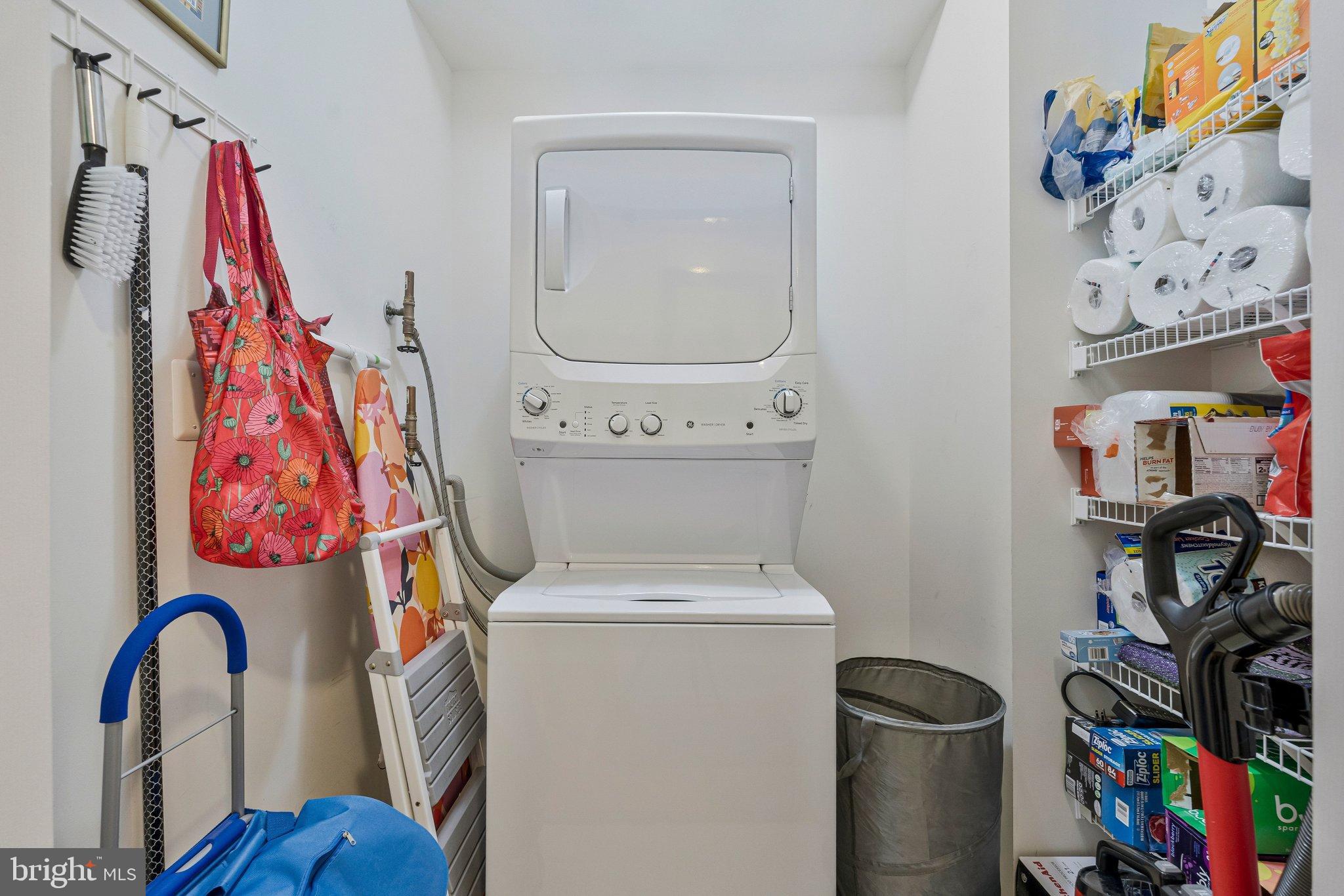 LANSDOWNE WOODS - Residential