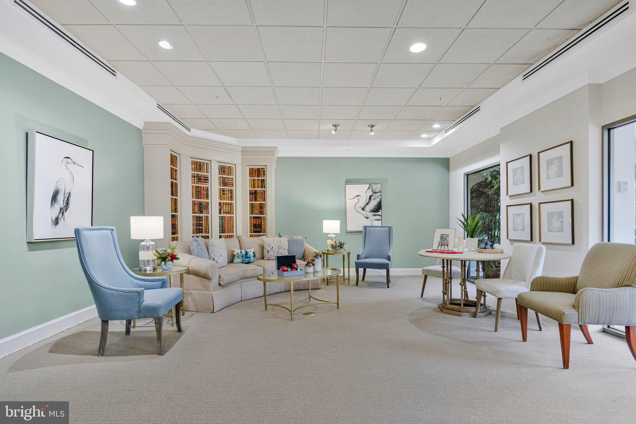 LANSDOWNE WOODS - Residential