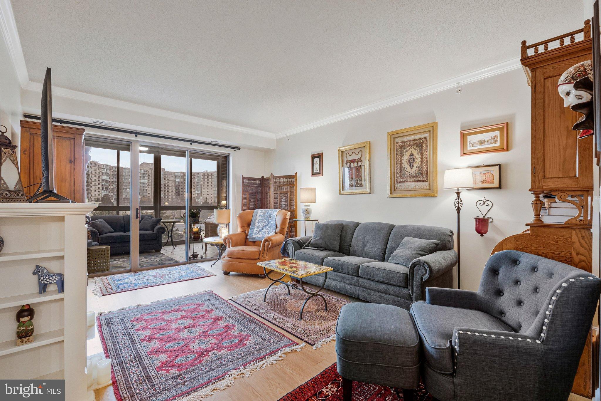 LANSDOWNE WOODS - Residential