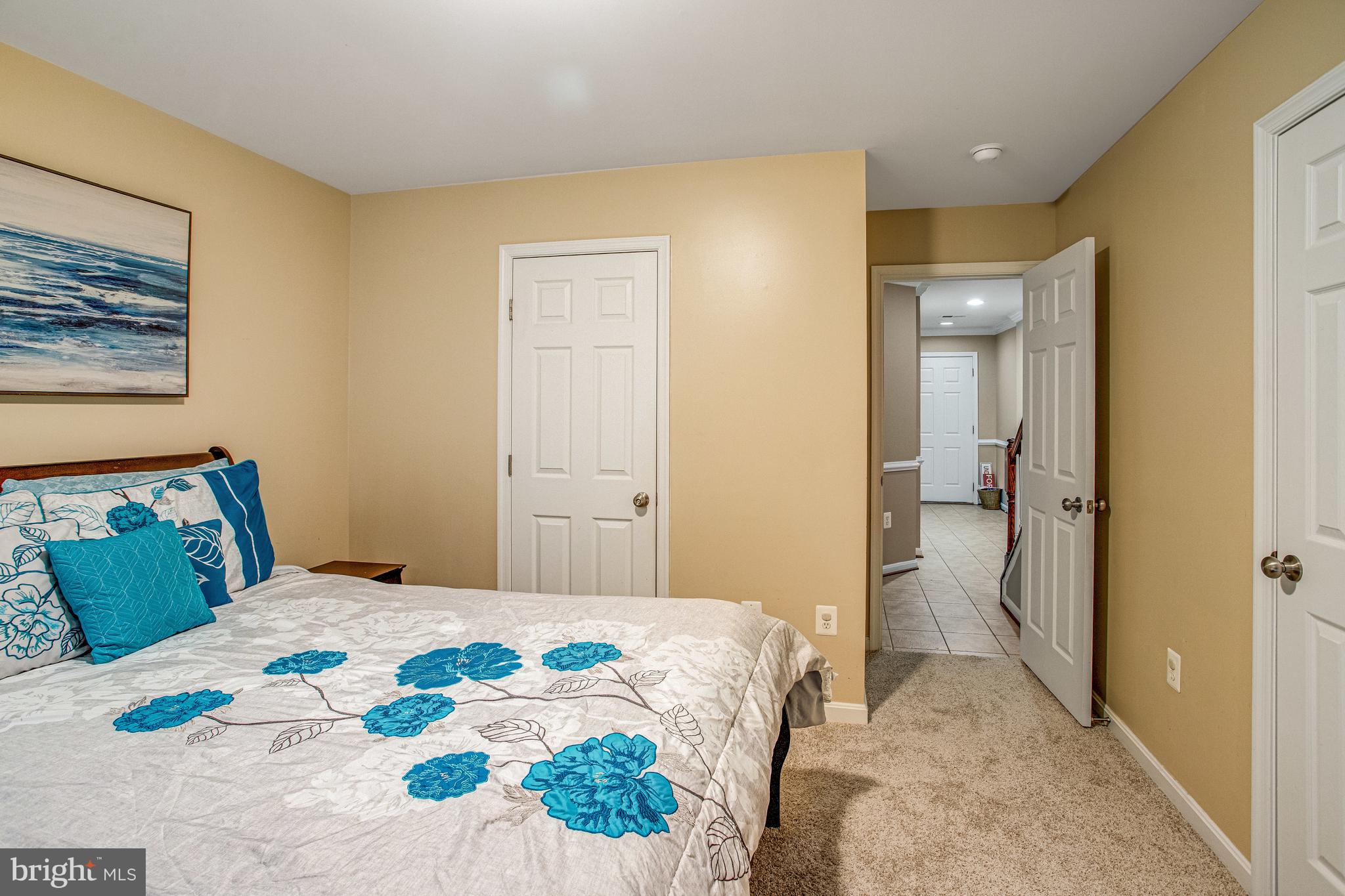 POWELLS RUN VILLAGE COND - Residential